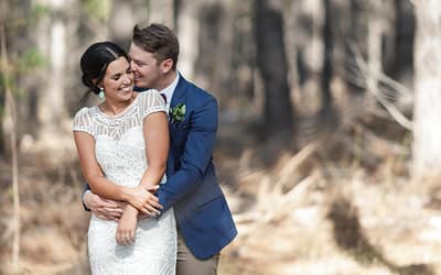 Sunny and Hot Relaxed Wedding at the Currant Shed // Rachel & Brett